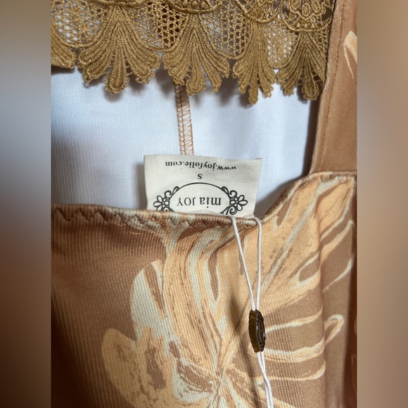 Joyfolie Yara Bodysuit in Honey Palm Size Small NWT - Picture 4 of 5